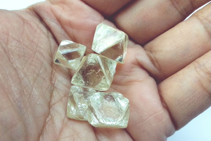 钻石量价齐升 珠宝市场强劲复苏背后的秘密